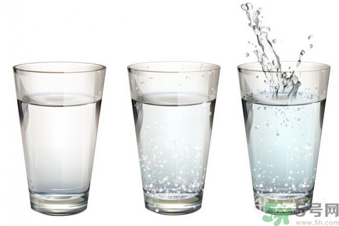 喝水能防腎結(jié)石嗎？喝水怎么預(yù)防腎結(jié)石？