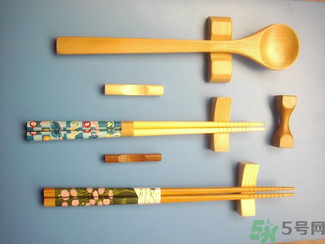 筷子要多久換一次才好？怎么用筷子最健康？