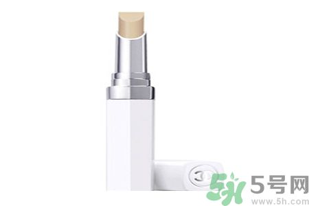 香奈兒珍珠光采遮瑕筆適合什么年齡？