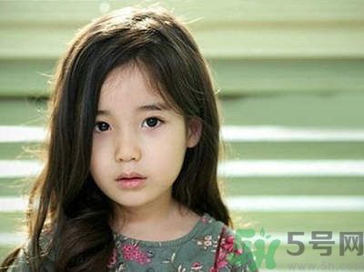 13歲新娘嫁16歲丈夫后懷孕 稱婚姻并非強迫是怎么回事？