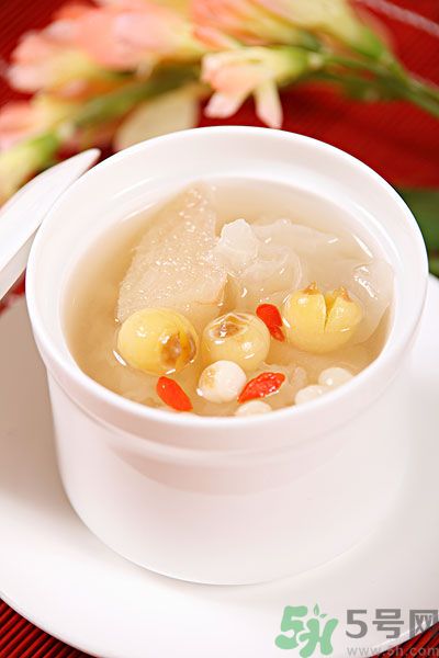 枸杞可以和銀耳一起煮嗎？吃枸杞有什么禁忌？