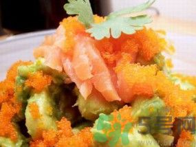 燻鮭魚沙拉怎么做？燻鮭魚沙拉的做法？