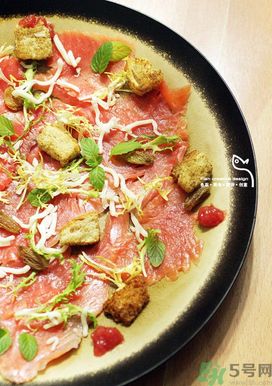 燻鮭魚沙拉怎么做？燻鮭魚沙拉的做法？