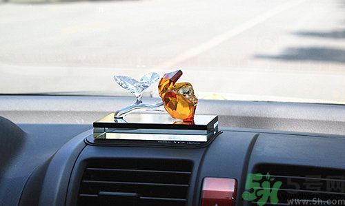 夏季可以使用車載香水嗎？車載香水有危險嗎？