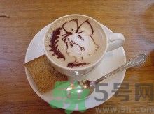 吃了感冒藥還可以喝咖啡嗎？感冒片和咖啡一起吃有什么影響？