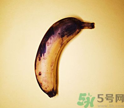 香蕉皮有黑點(diǎn)還能吃嗎？香蕉怎么保存不變黑？
