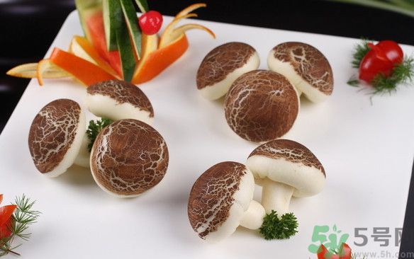 蘑菇能生吃嗎？蘑菇生吃會中毒嗎？