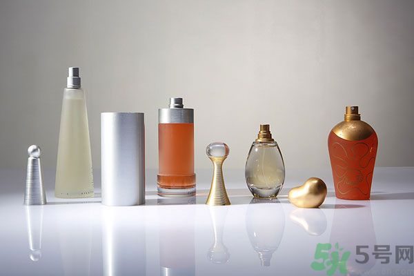 上班用什么香水好？怎樣挑選合適場(chǎng)合的香水