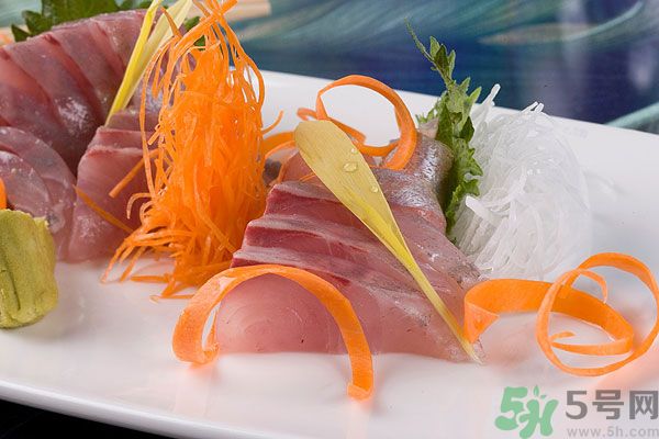 生魚(yú)片的吃法有哪些？吃生魚(yú)片要注意什么？