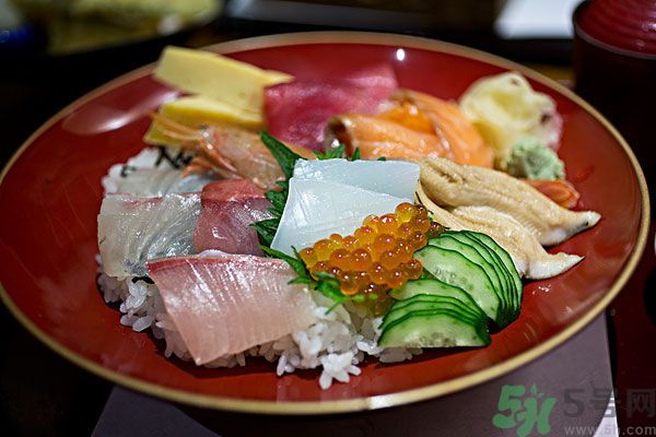 生魚片的做法是什么？如何自制生魚片？