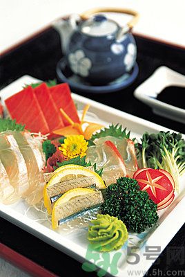 生魚片的做法是什么？如何自制生魚片？