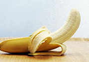香蕉皮裂開了還能吃嗎？香蕉皮為什么會(huì)裂開？