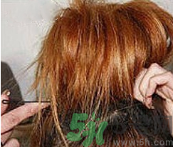 蓬松花苞頭怎么扎？韓式蓬松花苞頭扎法分解？