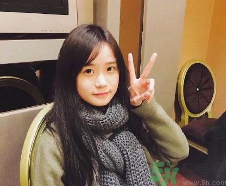 胡楚靚是誰(shuí)？網(wǎng)紅超女紅胡楚靚家庭背景大揭秘？