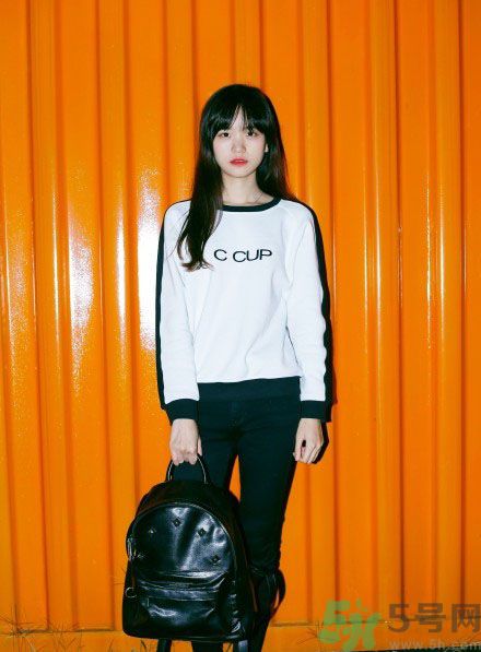 胡楚靚是誰(shuí)？網(wǎng)紅超女紅胡楚靚家庭背景大揭秘？