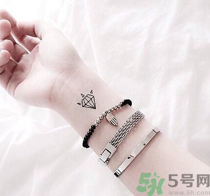 夏季紋身要注意什么？紋身選擇什么圖案好？