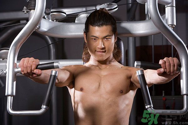 練肌肉會(huì)破壞肌肉組織嗎？練肌肉要注意什么呢？