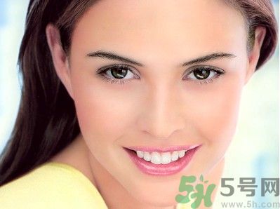 花生可以美白牙齒嗎？怎么用花生美白牙齒？