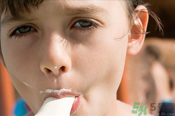 運(yùn)動(dòng)后能吃冰淇淋嗎？晚上運(yùn)動(dòng)后吃冰淇淋會(huì)胖嗎？