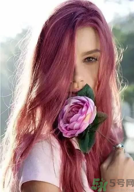 第一次自己染頭發(fā) 今年流行發(fā)色要怎么染？