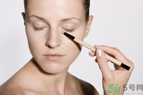 化妝刷如何使用效果好？化妝刷該怎么保養(yǎng)？