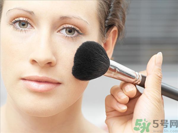 化妝刷如何使用效果好？化妝刷該怎么保養(yǎng)？