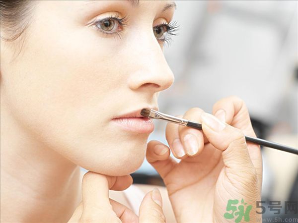 化妝刷如何使用效果好？化妝刷該怎么保養(yǎng)？