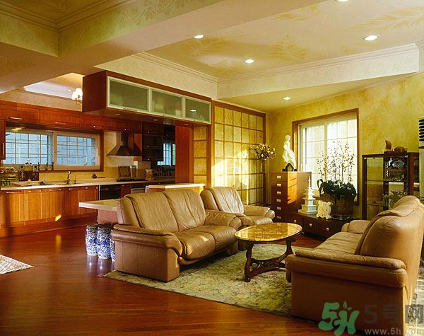 如何清潔沙發(fā)？清潔沙發(fā)要注意什么？