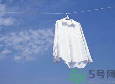 白衣服發(fā)黃要怎么清洗？白衣服發(fā)黃要怎么辦？