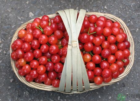 櫻桃吃多了會流鼻血嗎？吃櫻桃流鼻血了怎么辦？