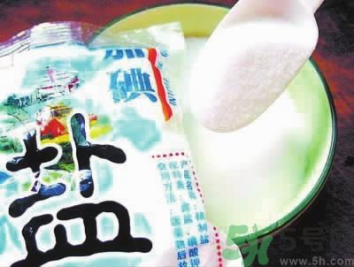 新衣服要不要洗了再穿？新衣服不洗可以穿嗎？