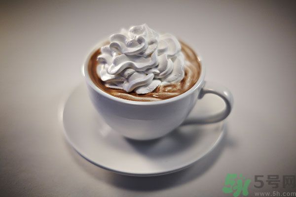 綠山咖啡價(jià)格是多少錢一斤？綠山咖啡和藍(lán)山咖啡哪個(gè)貴