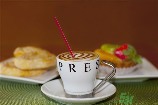 綠山咖啡價(jià)格是多少錢一斤？綠山咖啡和藍(lán)山咖啡哪個(gè)貴