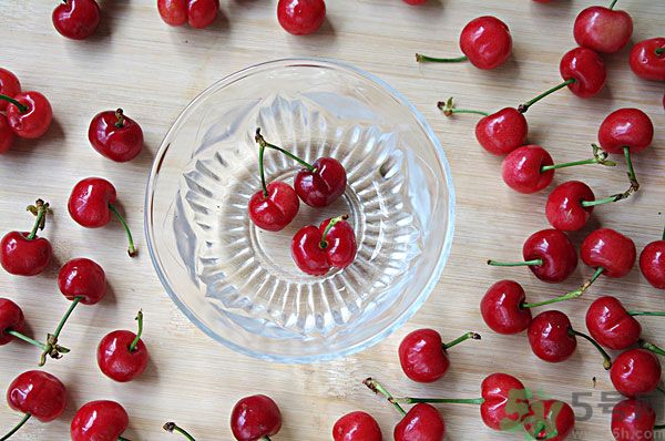 寶寶能吃櫻桃嗎？寶寶多大可以吃櫻桃？