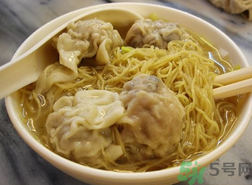 竹升面是堿水面嗎?竹升面是不是堿水面? 竹升面是堿水面嗎?竹升面是不是堿水面?