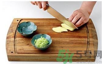 白切雞怎么入味？白切雞怎么做好吃？