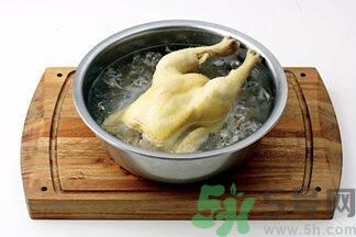 白切雞怎么入味？白切雞怎么做好吃？