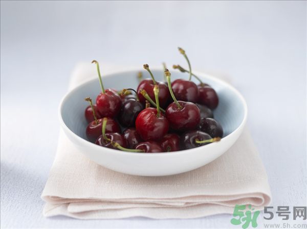 來月經(jīng)能吃櫻桃嗎？經(jīng)期吃櫻桃好嗎？
