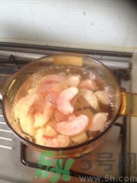 寶寶可以吃桃子嗎？寶寶吃桃子好不好？