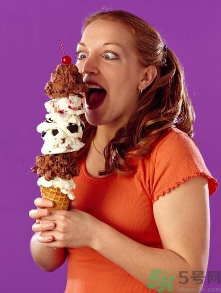 吃冰淇淋會(huì)上火嗎？吃冰淇淋長(zhǎng)痘是怎么回事？