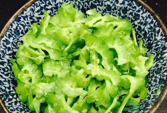 吃苦瓜可以祛痘嗎？苦瓜怎樣吃可以祛痘？