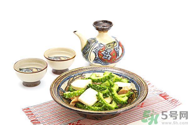 夏天吃苦瓜有什么好處？夏天吃苦瓜好嗎？