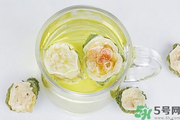 苦瓜泡水喝有什么好處？苦瓜泡水喝好嗎？