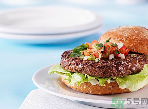 健身前后吃牛肉哪個部位好？健身前后吃牛肉什么部位好？