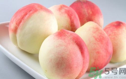 吃桃子怎么去毛？吃桃子有什么技巧？
