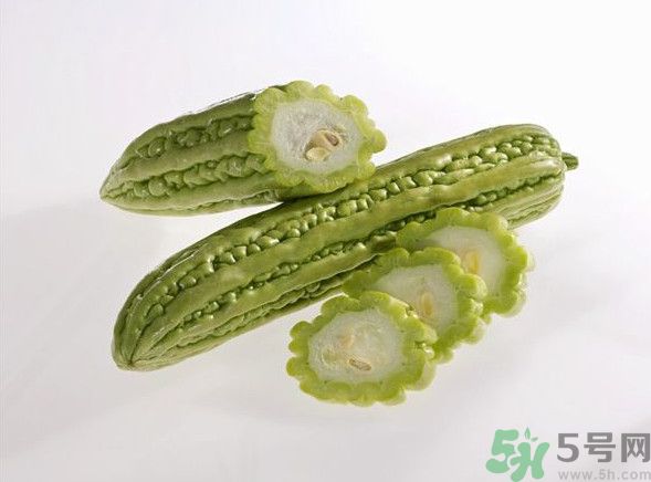 茉莉花綠茶加苦瓜能減肥嗎？茉莉花和苦瓜泡水喝嗎？