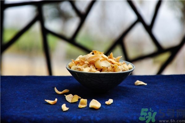 硫磺熏過的百合能吃嗎？如何辨別硫磺熏過的百合？