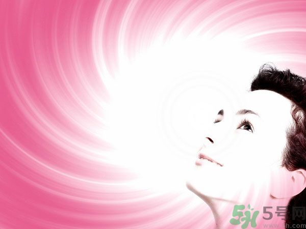 暗沉油性皮膚用什么護膚品？油性皮膚暗沉怎么護理？