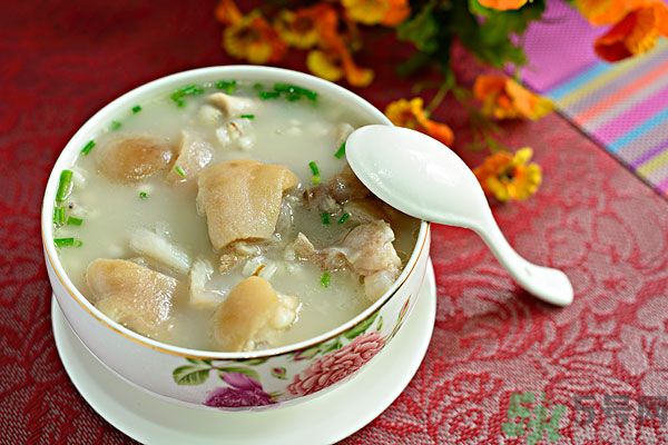 姬松茸燉豬蹄能放花生嗎？姬松茸燉豬蹄的做法？