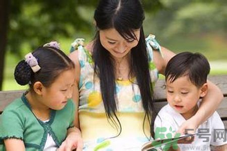 9歲女孩擬二胎合同維權(quán)是怎么回事？父母生二胎要怎樣和孩子溝通？